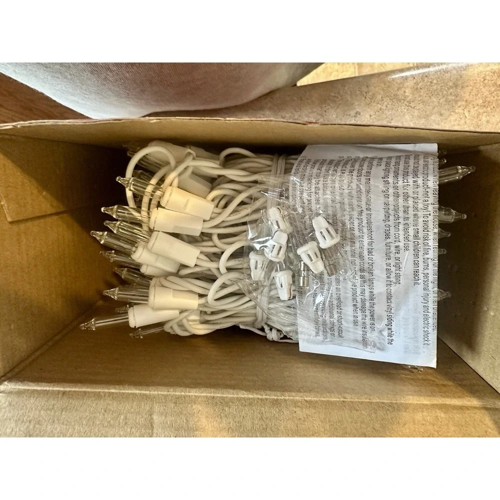 300 Count Clear Icicle Christmas String Lights Holiday Time 19 Ft New (open box)